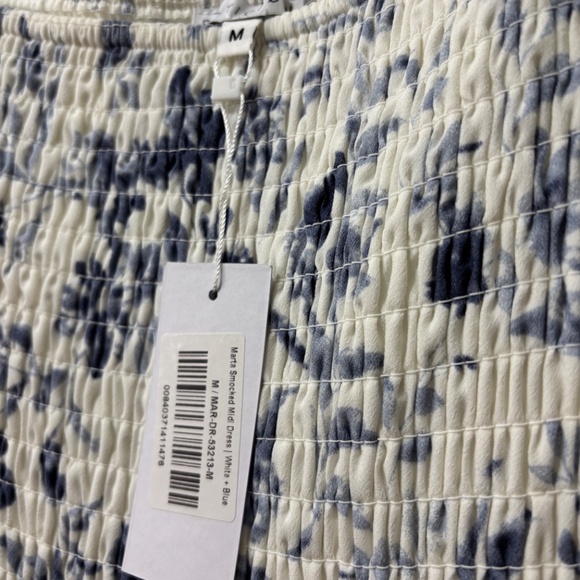 Smocked midi dress - Picture 3 of 4